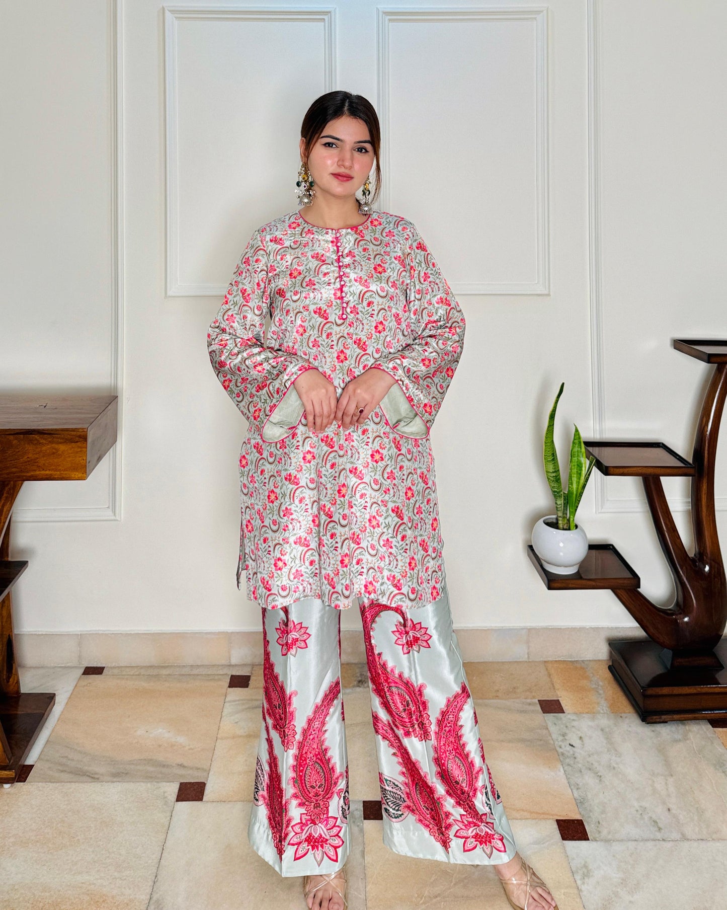 Aarvi Crepe Suit Set