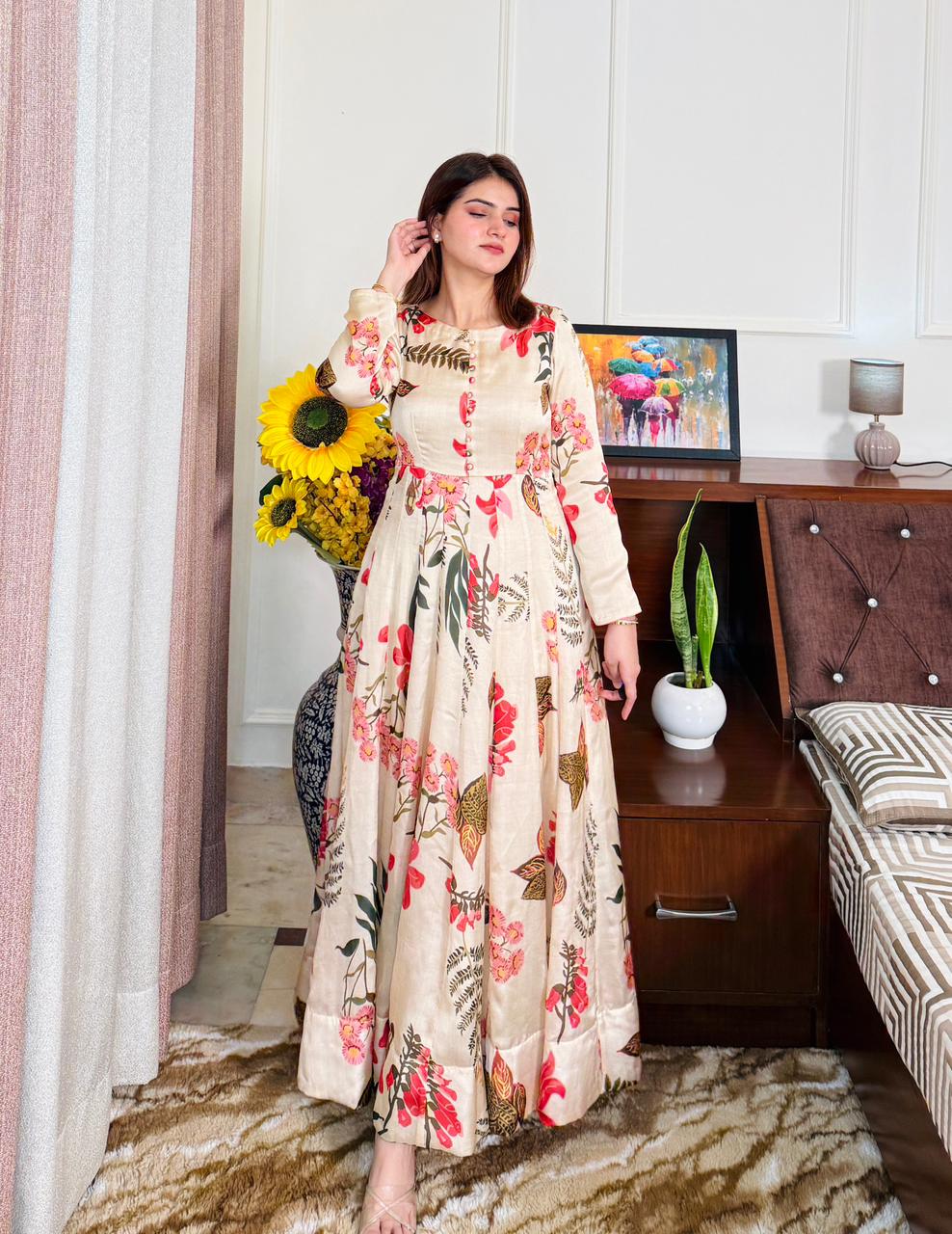 The Kiara Floral Glow Dress