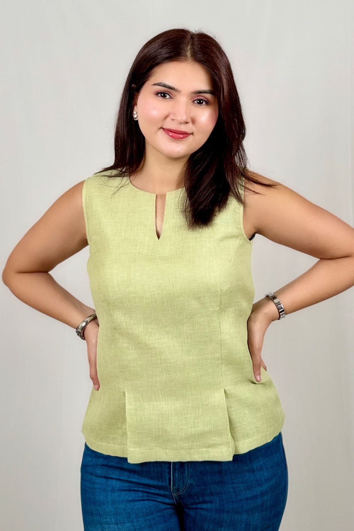 Avira Classic Linen Tunic