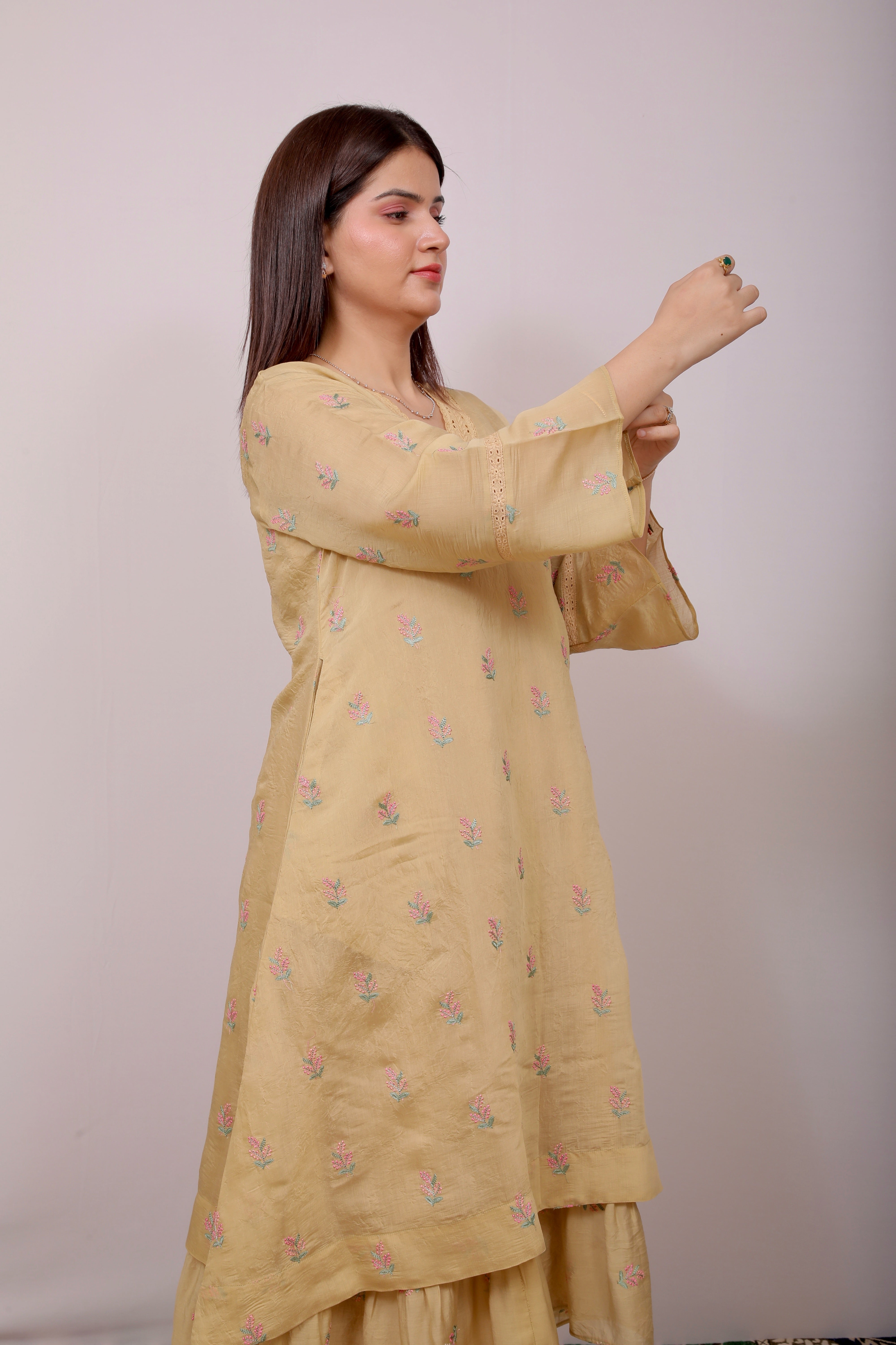 Sunheri Mul Chanderi Anarkali Set