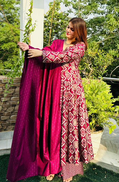 Regal Radiance Foil Print Anarkali Set